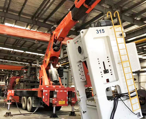 晋州提升工作效率，选择优质折臂吊租赁服务