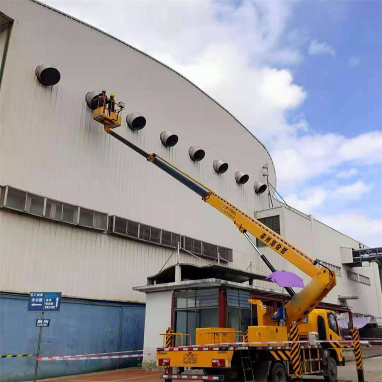 晋州高空作业车出租服务：专业广告牌安装解决方案